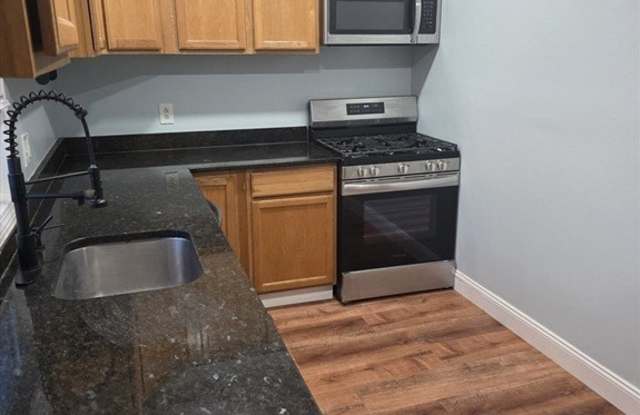 Photo of 102 Mt. Pleasant Ave unit: 2