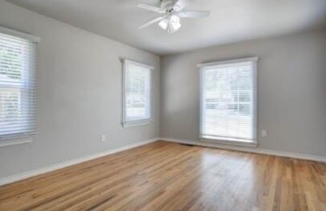 Photo of 2216 32nd Street