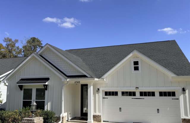 Photo of 5742 Village Ridge Ln