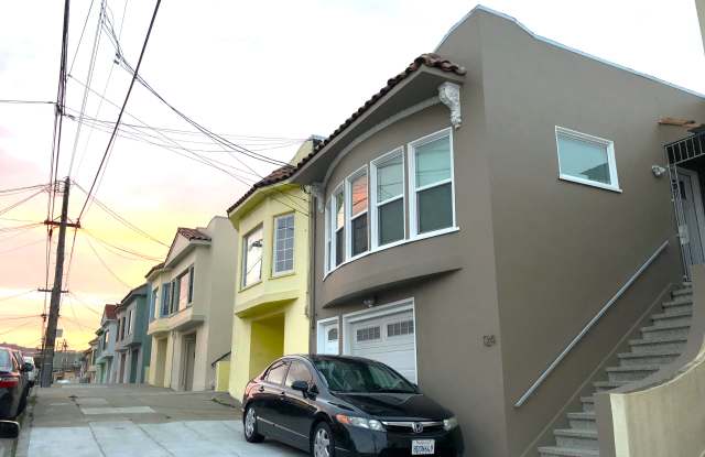 124 Ellington Ave