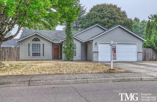 Spacious 3-Bedroom Ranch in the Desirable Burton Neighborhood!