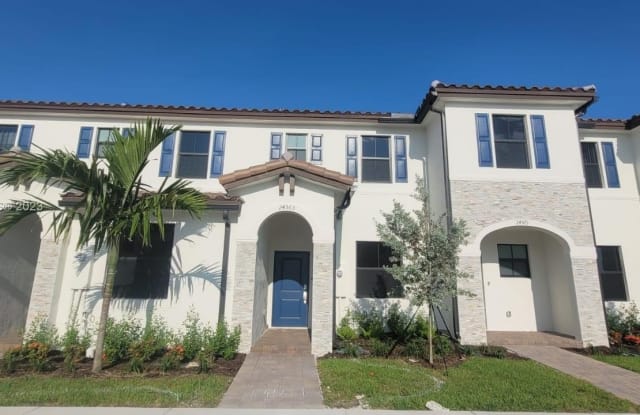 24563 SW 117th Ct - 24563 Southwest 117th Court, Kendall, FL 33186