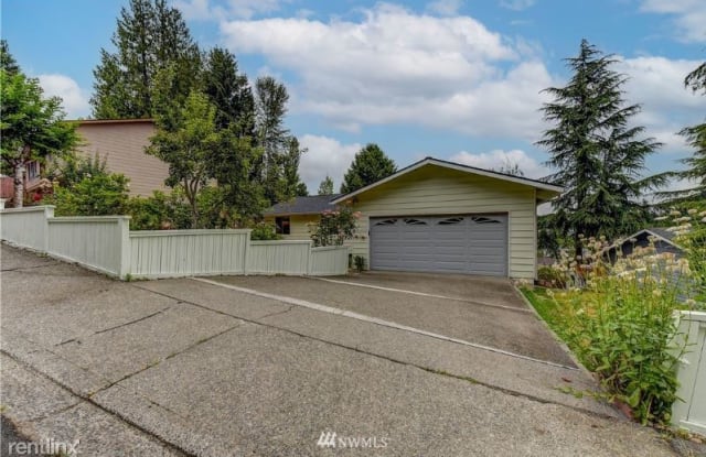 1922 Beacon Way SE - 1922 Beacon Way Southeast, Renton, WA 98058