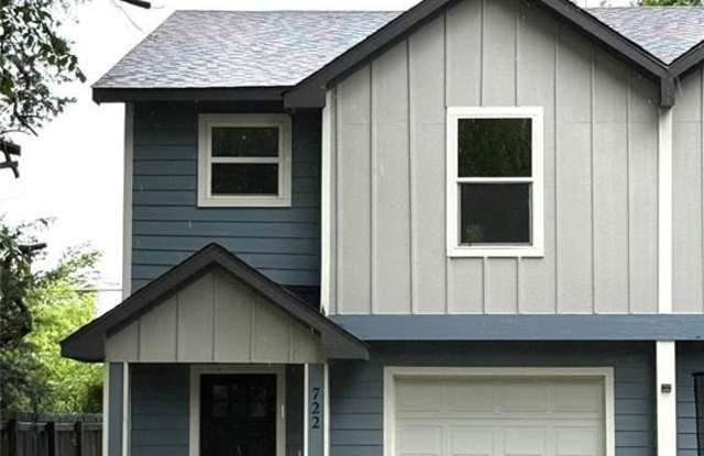 Photo of 724 W Walker Street