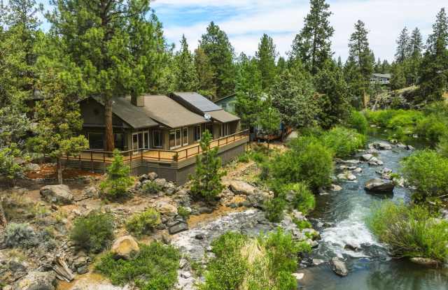 Exceptional Three Bedroom Riverfront Retreat in Northwest Bend