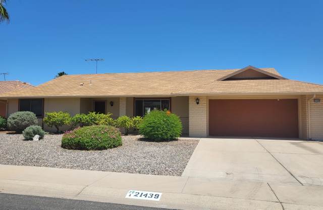 21439 N PALM DESERT Drive