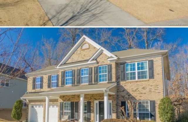 4867 Samuel Pinckney Drive