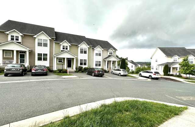 2107 SUNDOWN PL