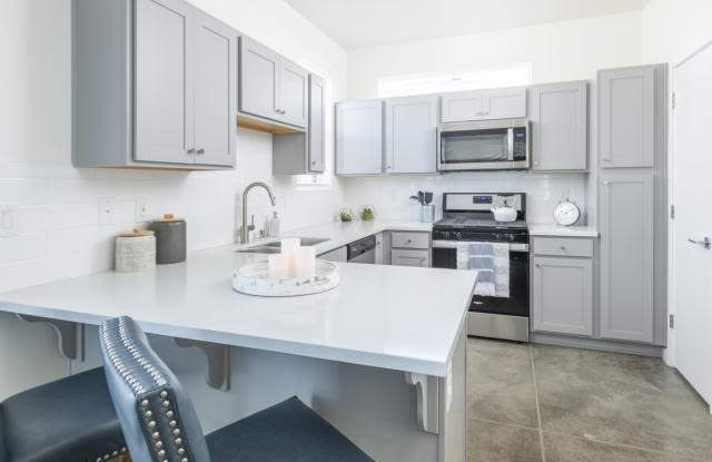 1042 Haskell Street Unit C21