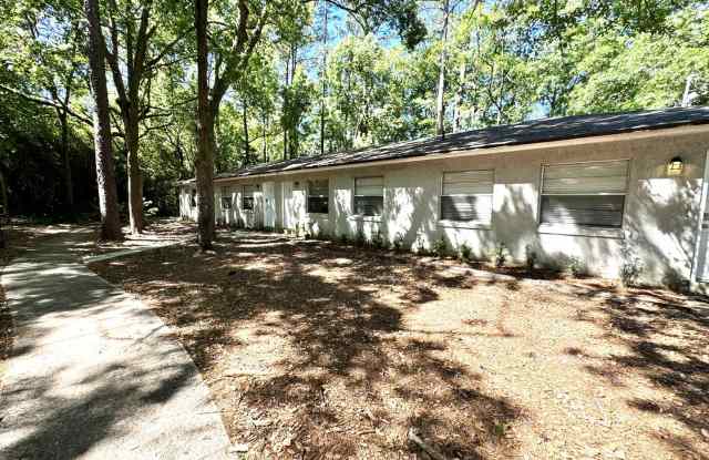 Well Maintained 1BR/1BA Ortega Farms Apartment w/ Stainless Steel Appliances - 5448 101st Street, Jacksonville, FL 32210