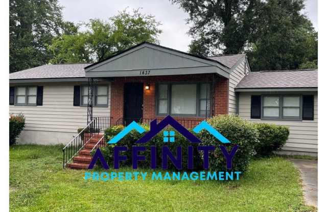 1437 Canterbury Drive