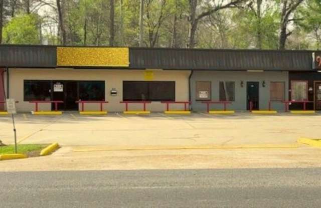 5765 S Lakeshore Drive