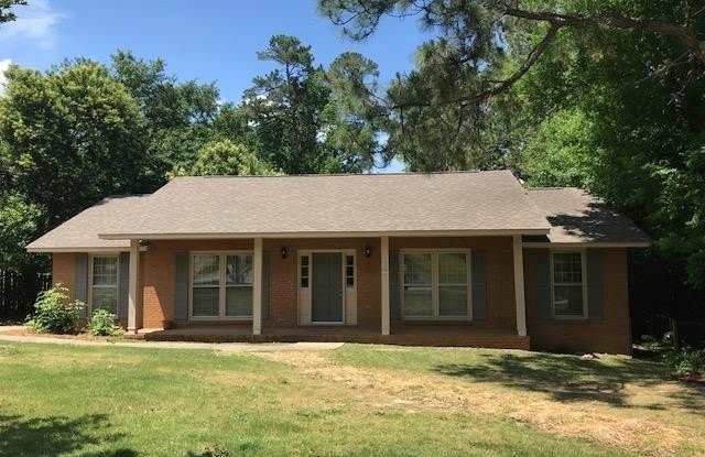 1915 Coventry Drive
