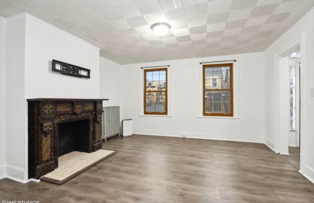 Stylishly Renovated 3 Bedroom 2 bathroom House