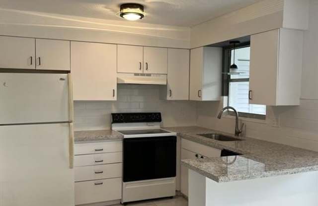 Photo of 1100 SE 4th Ave