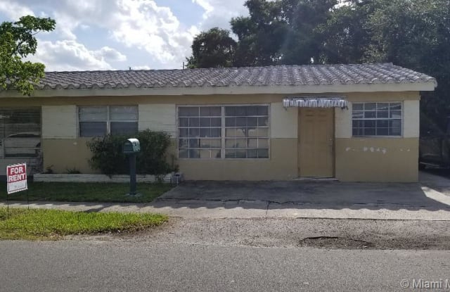 224 SW 2nd Ave - 224 Southwest 2nd Avenue, Dania Beach, FL 33004