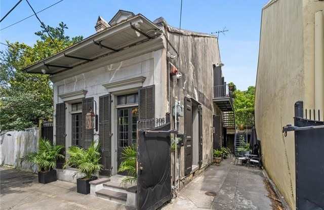 1308 HENRIETTE DELILLE Street