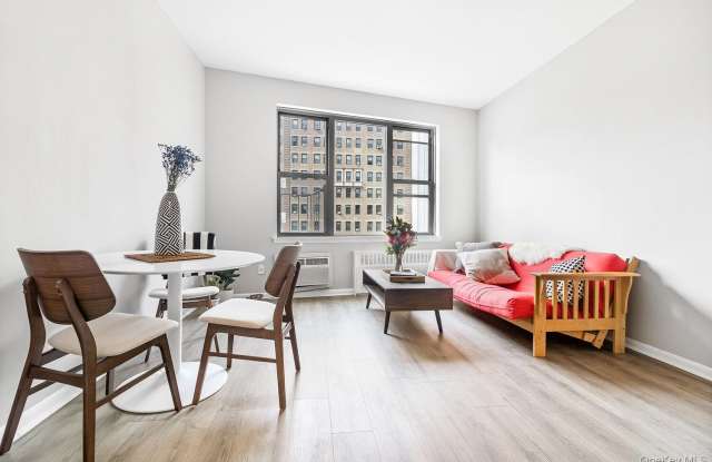 Photo of 2790 BROADWAY unit: 5K