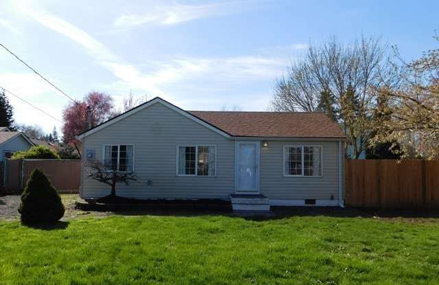 2Bd/1Ba Single Story House - Available Mid-May! - 4080 Durbin Avenue Southeast, Four Corners, OR 97317