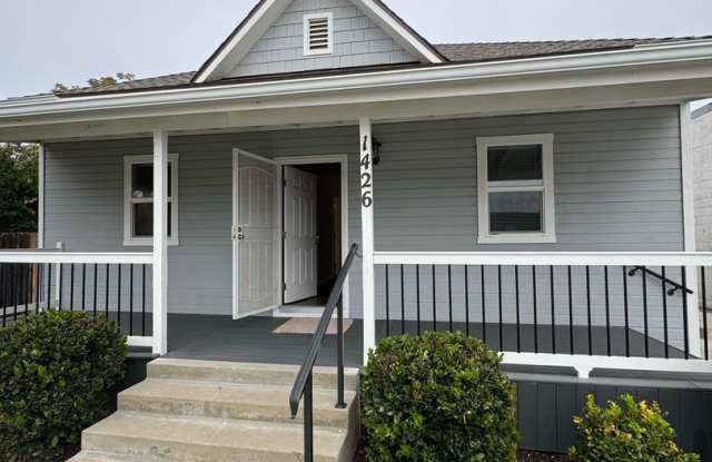 3 Bedroom 2 Bath in Reedley California