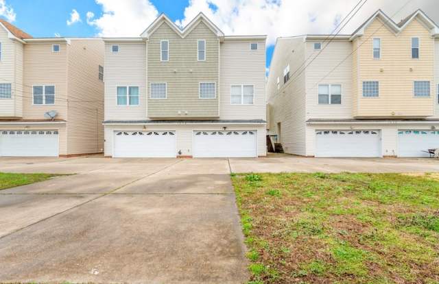 1016 Hillside Avenue - 1 - 1016 Hillside Avenue, Norfolk, VA 23503