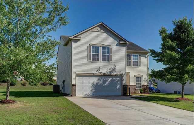 Photo of Statesville- HWY 21 - 3BR/2.5BA