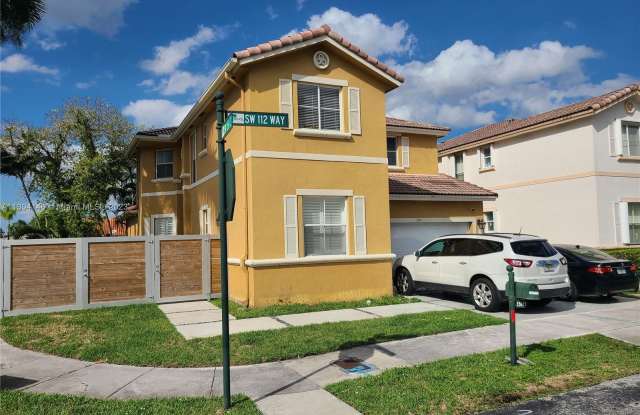 15611 SW 112th Way