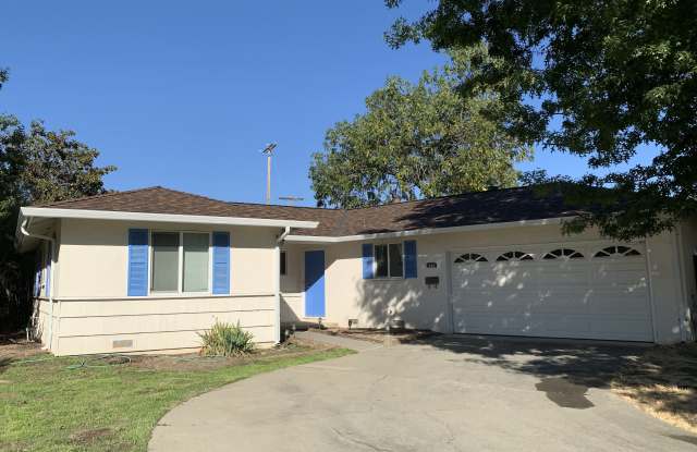 Photo of 1105 Plymouth Drive