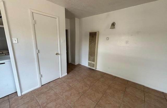 530 Gabaldon Road unit: B