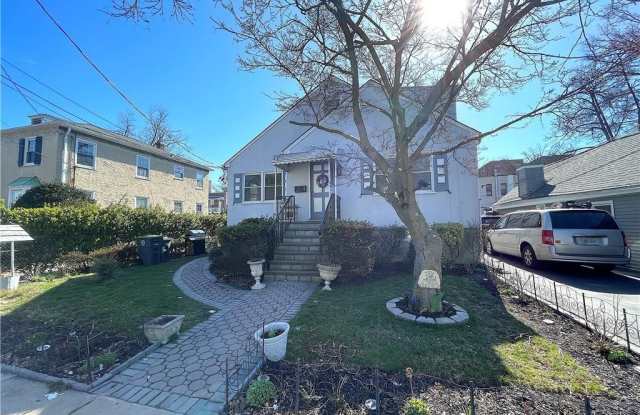 322 Fourth Avenue
