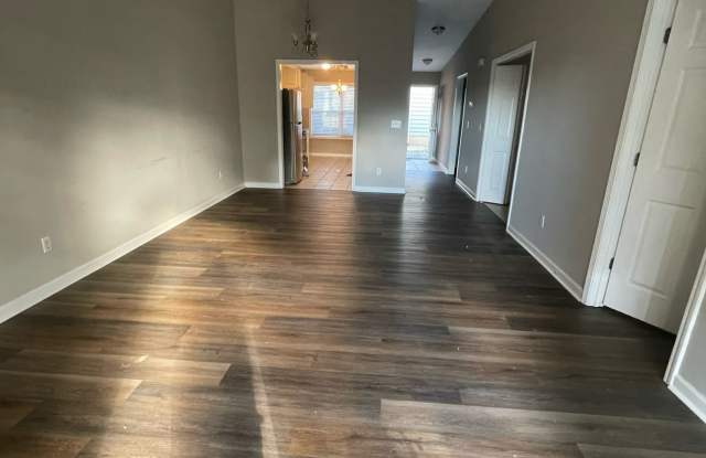 653 A Two Notch Road - 1