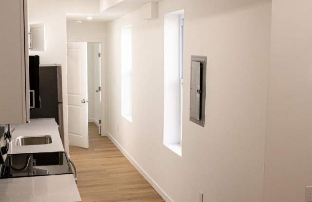 2440 CLIFFORD Street unit: 2