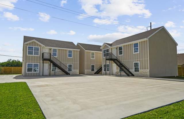 Photo of 2005 Southridge Avenue - A