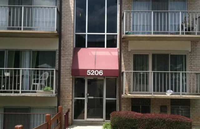 Photo of 5206 Newton Street