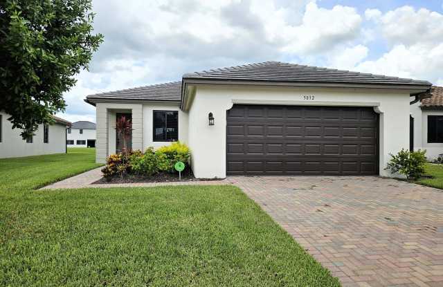 Photo of 5032 Arancia Ln