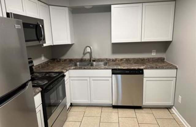 2844 Yellowstone Parkway - C