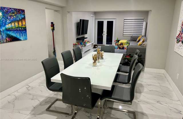 13560 Northwest 2nd Avenue