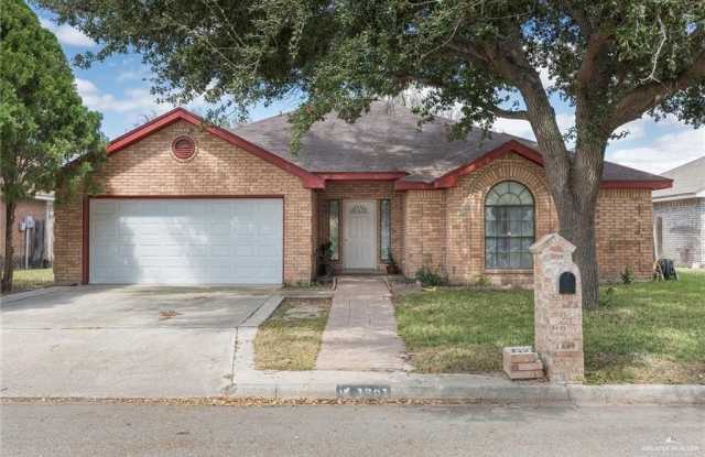 Photo of 1801 Crown Pointe Boulevard