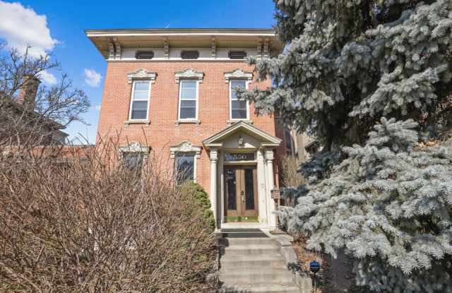 Photo of 550 East Town Street