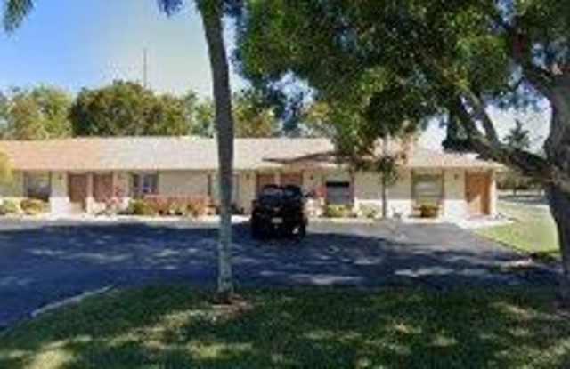 3417 Sw Santa Barbara Pl