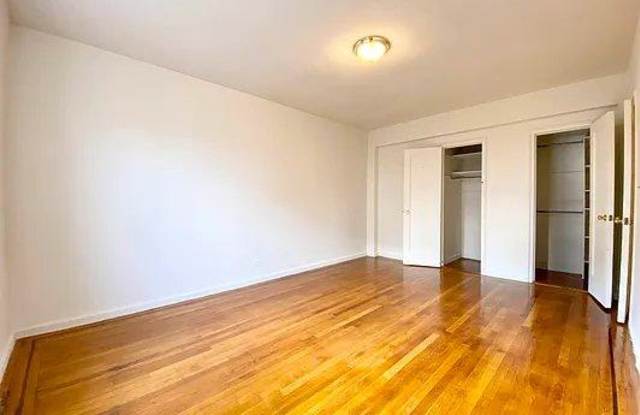 2676 Grand Concourse