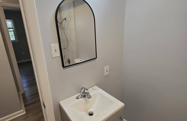 8713 westwood Avenue