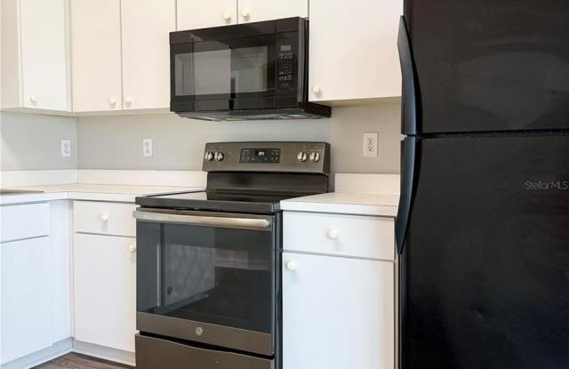 28510 SEASHELL COURT