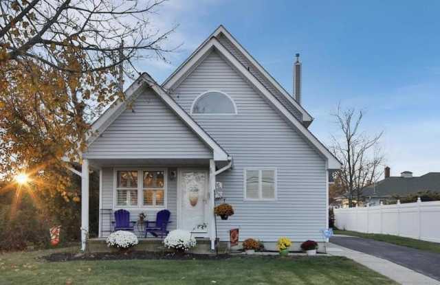 Photo of 305 Baltimore Avenue