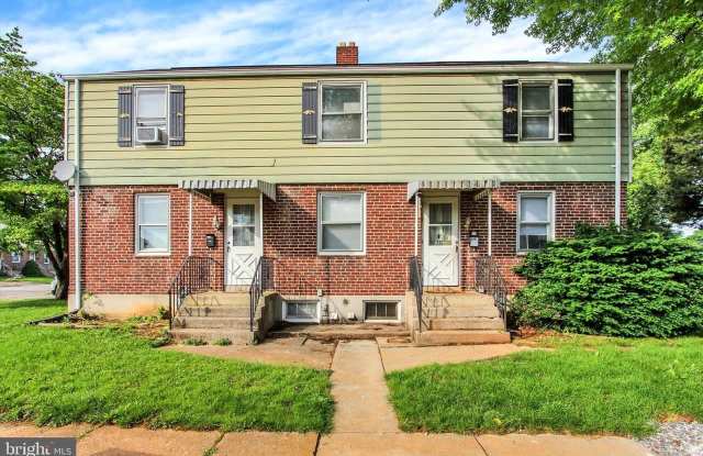 889 Tioga Street - 1