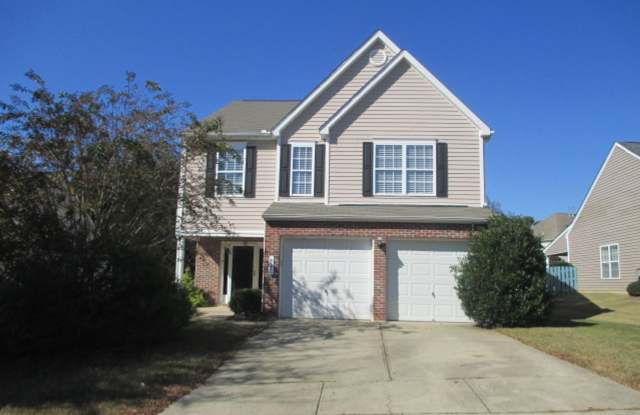 Charming 4br/2.5ba in Exc Fuquay locaiton! Fenced yard, 2 car garage. Avail Now!