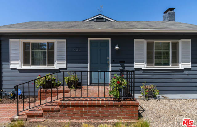 633 Lillian Way - 633 Lillian Way, Los Angeles, CA 90004