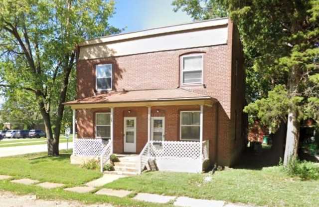 118 W 7th Street