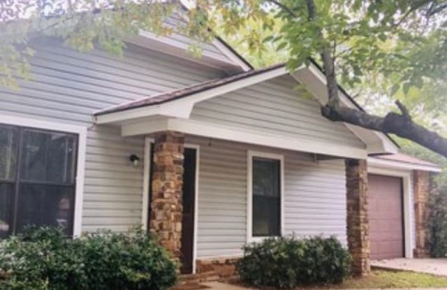 2 bed/2bath/1 Car Garage in Fianna Hills - 9427 Bryn Mawr Circle, Fort Smith, AR 72908