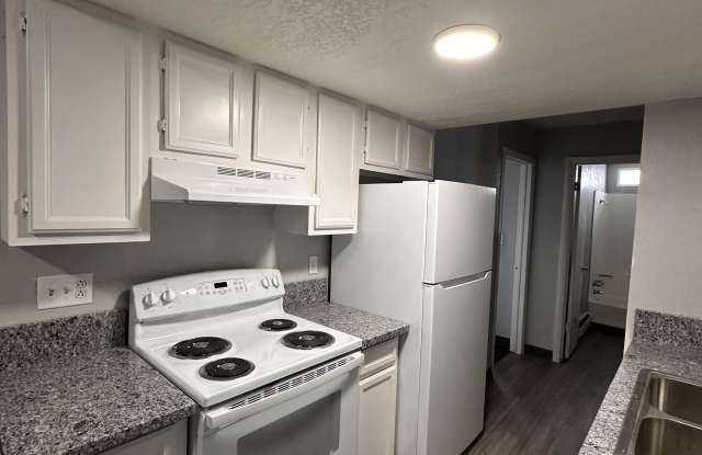 1437 Canyon Rd Apt. 4